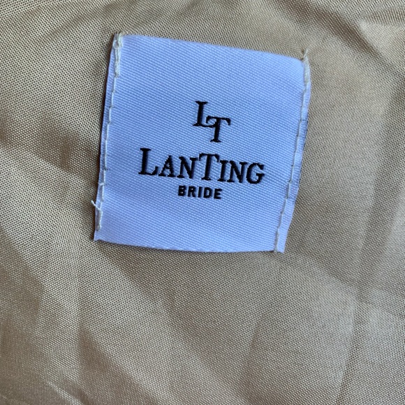 NWT LT LanTing Bride Champagne Sleeveless Scoop Neck Blouse-Lined- Flowy-Size 18 - Picture 5 of 6